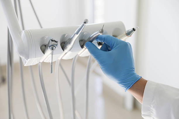 Professional Tooth Extraction technician working in Yale, OK